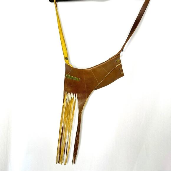 Fahmina Leather Crossbody Bag – Handmade Boho Festival Style - Picture 2 of 6